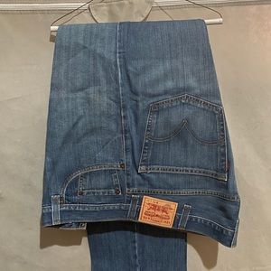 LEVI’S 550 RELAXED FIT MEN’S JEANS